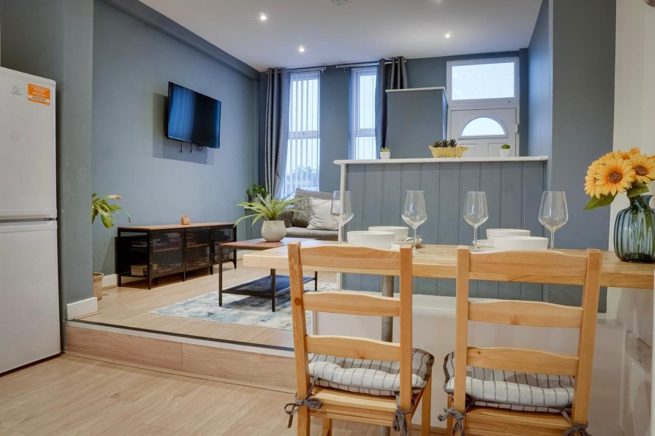 Birkenhead - 2 Bedroom House Luaran gambar