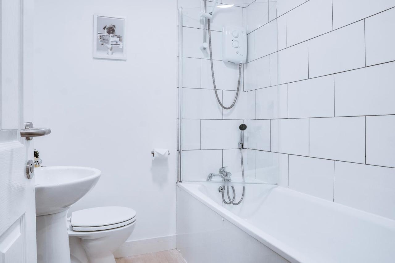 Birkenhead - 2 Bedroom House Luaran gambar